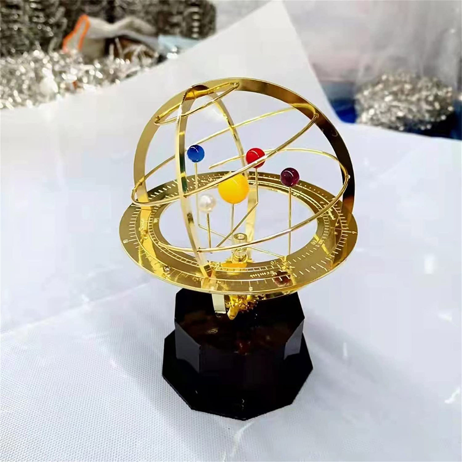Draaiende metalen ornament van - Solar System Model recensie en prijs